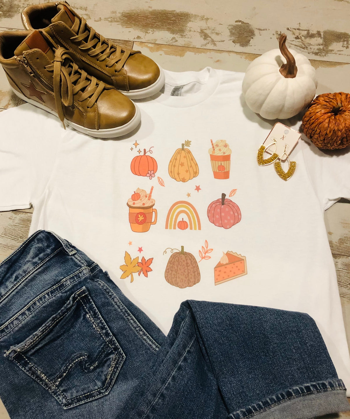 Fall Retro Pumpkin Graphic Top - Debs on 5th