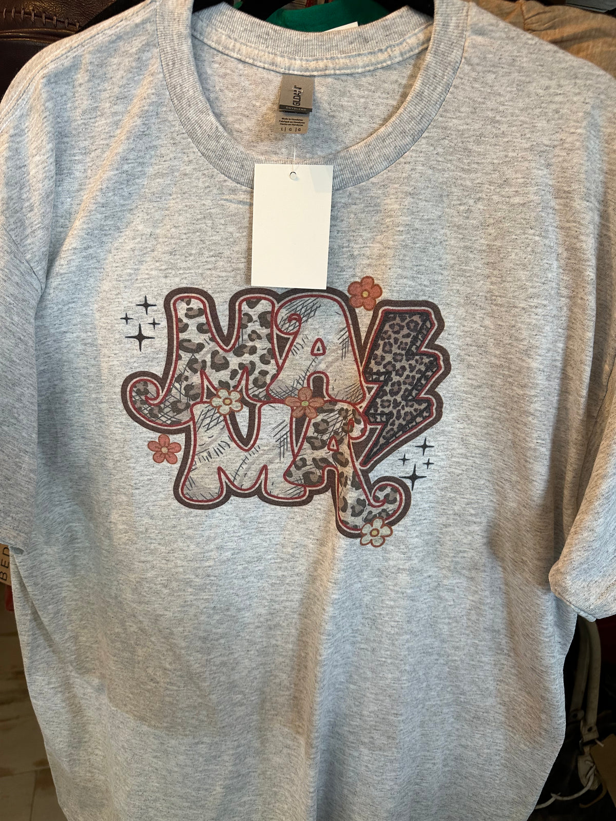 Mama Bolt Graphic Tee - Debs on 5th