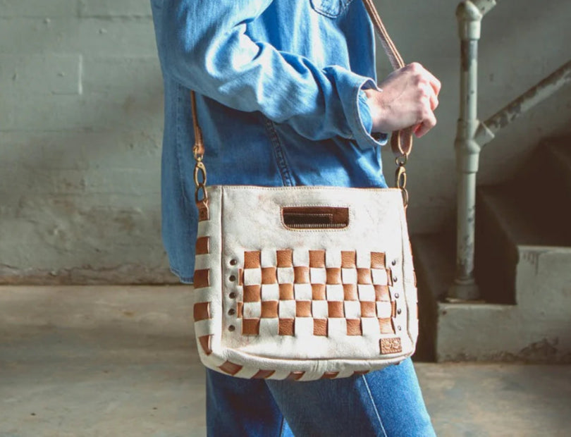 Keiki Crossbody - Debs on 5th