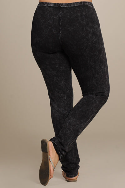 Plus Mineral Wash Leggings - Debs on 5th