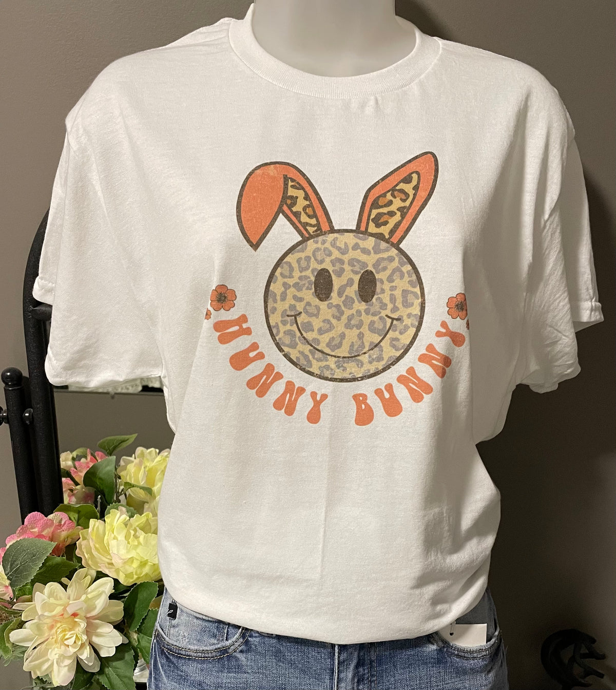 Hunny Bunny Graphic Tee - Debs on 5th